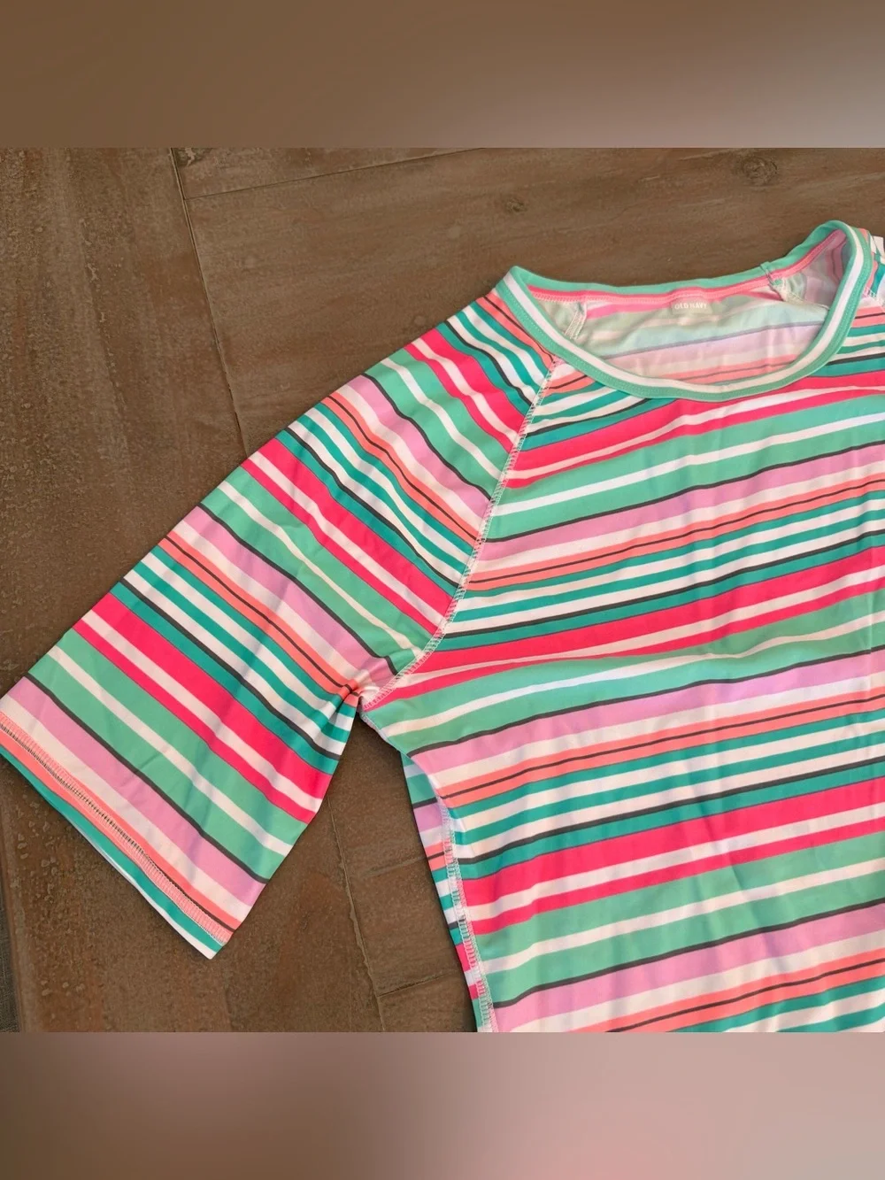 Old Navy Women’s Rash Guard Short Sleeve Striped Multicolor Sz XL New UPF 50